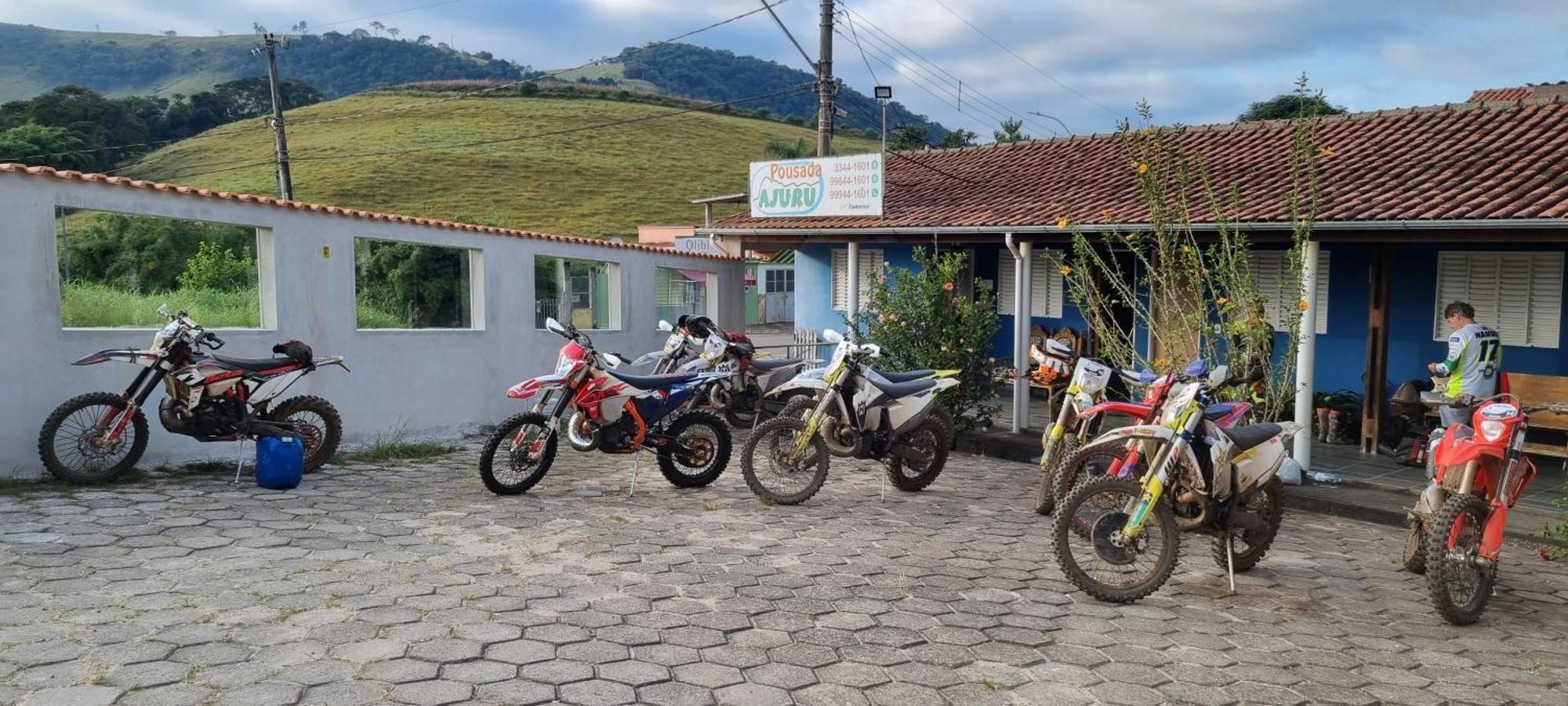 Pousada Ajuru - Aiuruoca-Mg Exterior foto